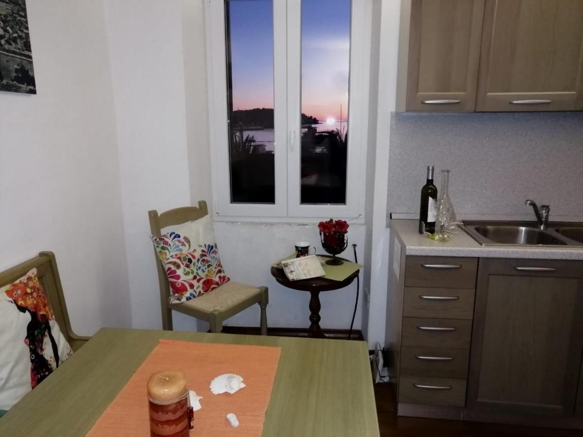 Havana - Apartment With Sea View Rovinj Ngoại thất bức ảnh